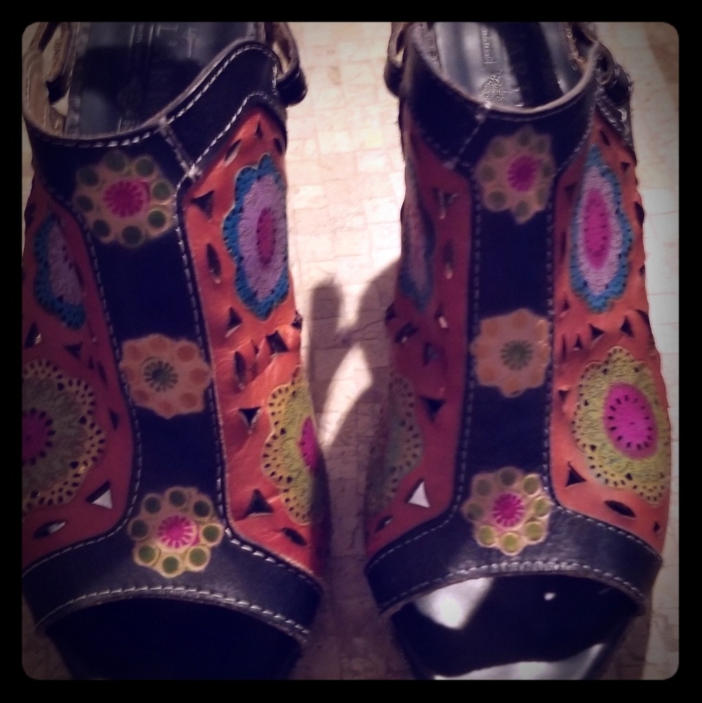 L'Artiste spring step heels size 9